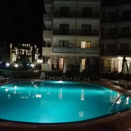 5 Floor Pool View Апартамент *